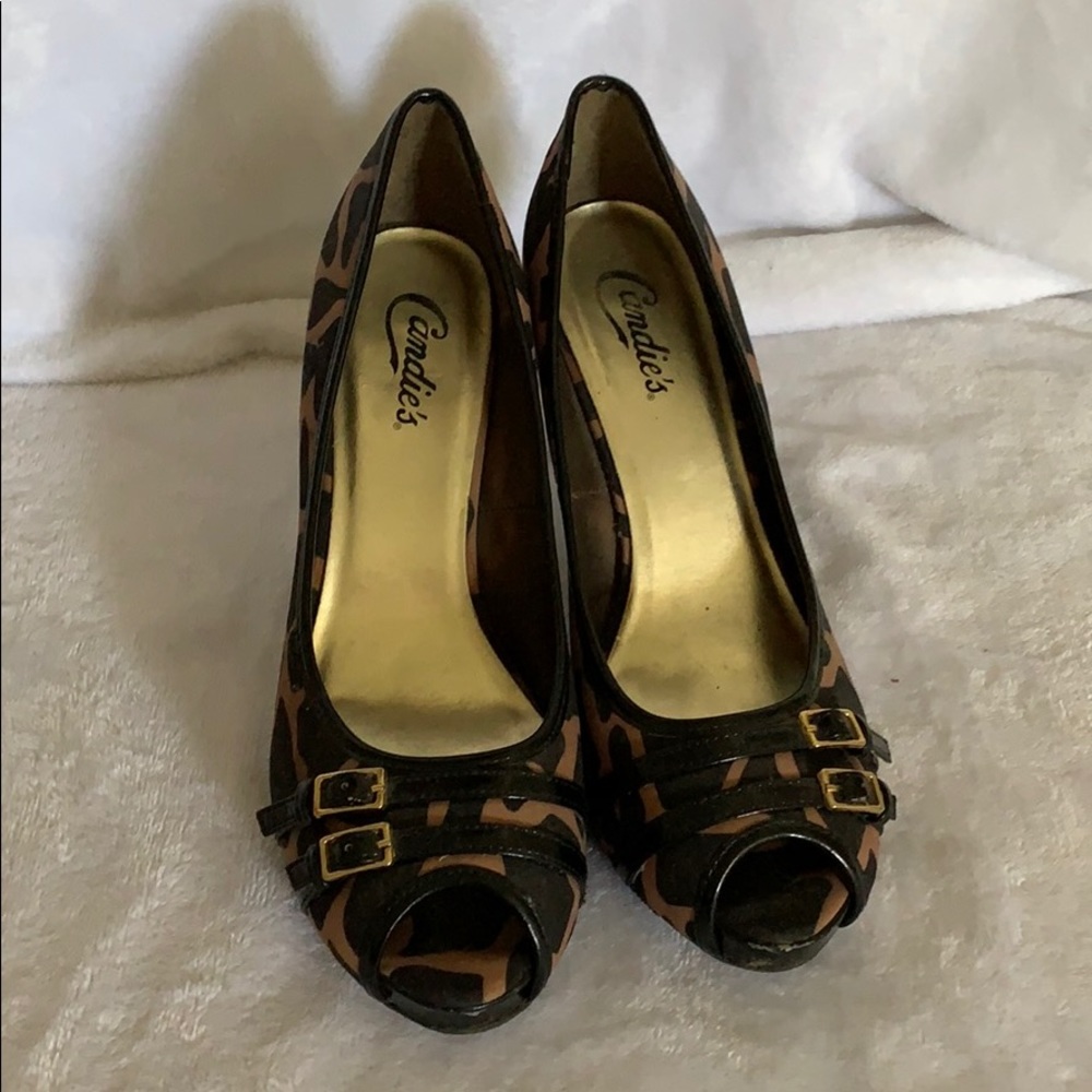 Camel Print Peep Toe Pumps